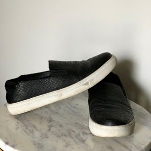 Kenneth Cole Sneaker